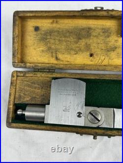 Brown & Sharpe No. 738 Early Lathe Truing Indicator With Case Machinist Tool