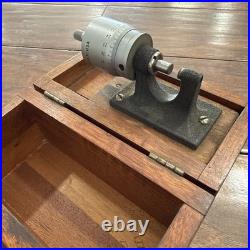 Brown & Sharpe USA No 233 Bench Micrometer with Wooden Case Machinist Tool Lathe