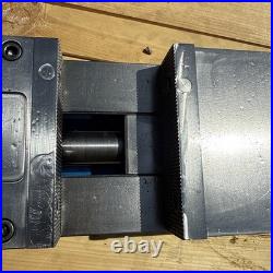 MACHINIST Cise LATHE MILL Machinist Kurt Double Lock Machine 6 DL640 LPP21