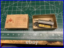 MACHINIST HmGdBx LATHE Machinist No 101 Vise Clipper Belt Lacer in Box