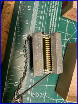 MACHINIST HmGdBx LATHE Machinist No 101 Vise Clipper Belt Lacer in Box